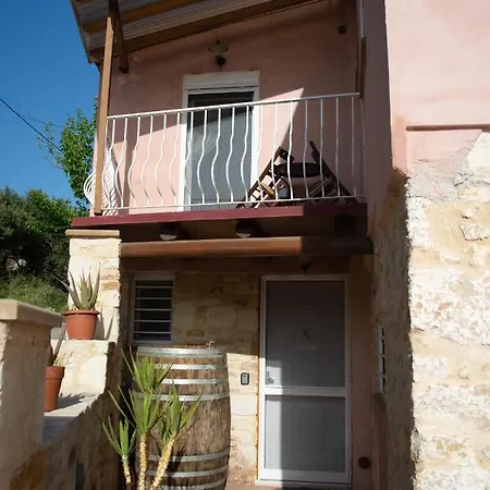 Momentum X - Modern Maisonette With Pool & View